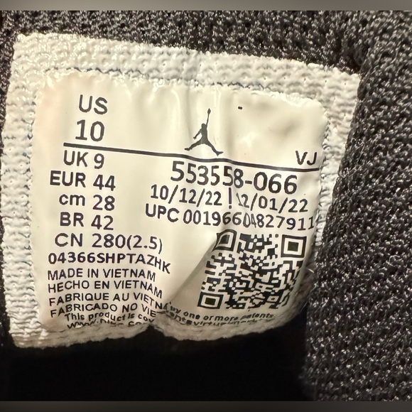 Air Jordan 1 Low "Alternate Bred Toe Black/Gym Red-White size 10 - Picture 10 of 11